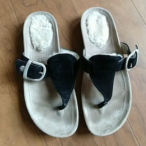 Ugg thong sandal